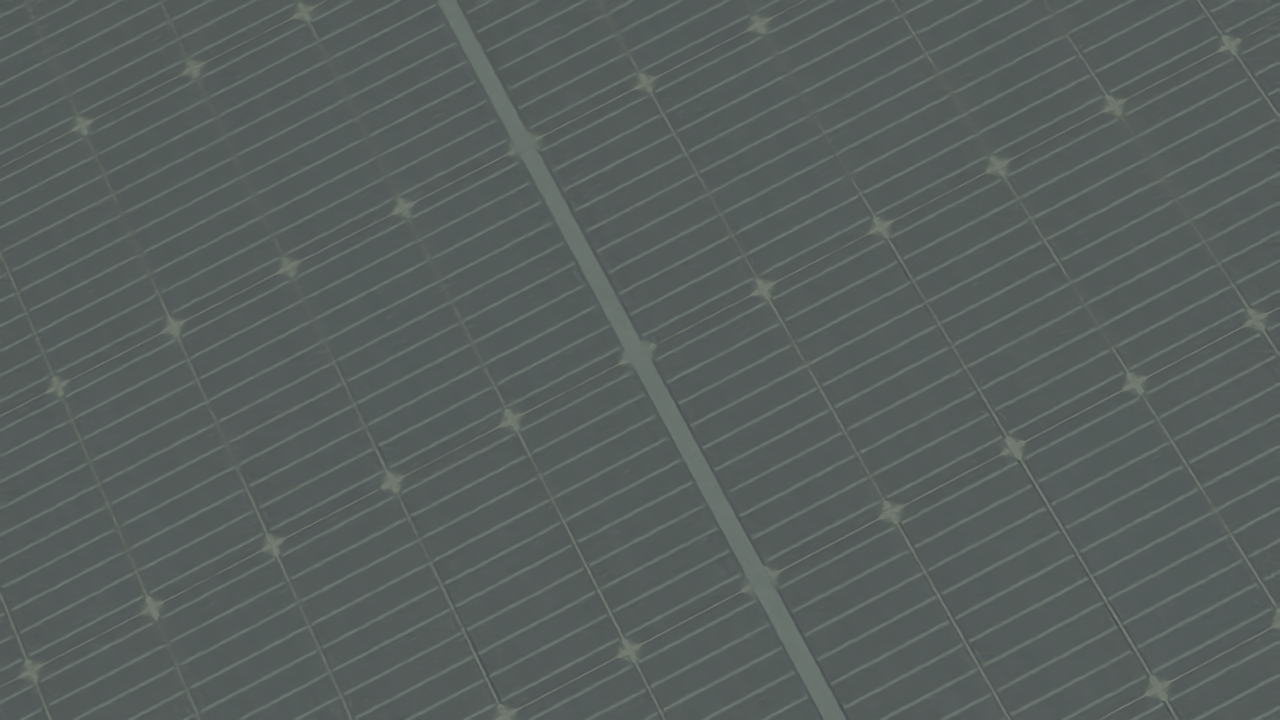 Healthy solar module with half-cut cells and silver busbars